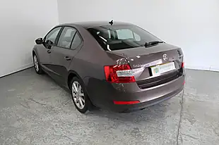 Used 2014 Skoda Octavia Elegance Brown - Interior and Exterior details 5