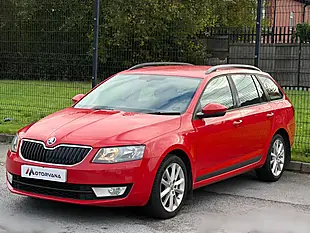 Used 2014 Skoda Octavia Elegance Red - Interior and Exterior details 3