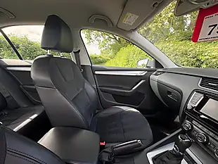 Used 2014 Skoda Octavia Elegance Silver - Interior and Exterior details 14