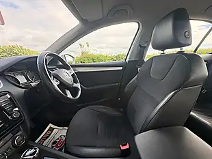 Used 2014 Skoda Octavia Elegance Silver - Interior and Exterior details 15