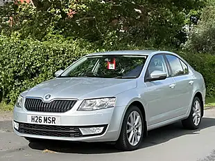 Used 2014 Skoda Octavia Elegance Silver - Interior and Exterior details 3