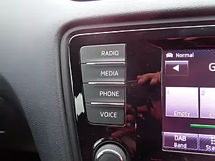 Used 2014 Skoda Octavia Se Blue - Interior and Exterior details 16