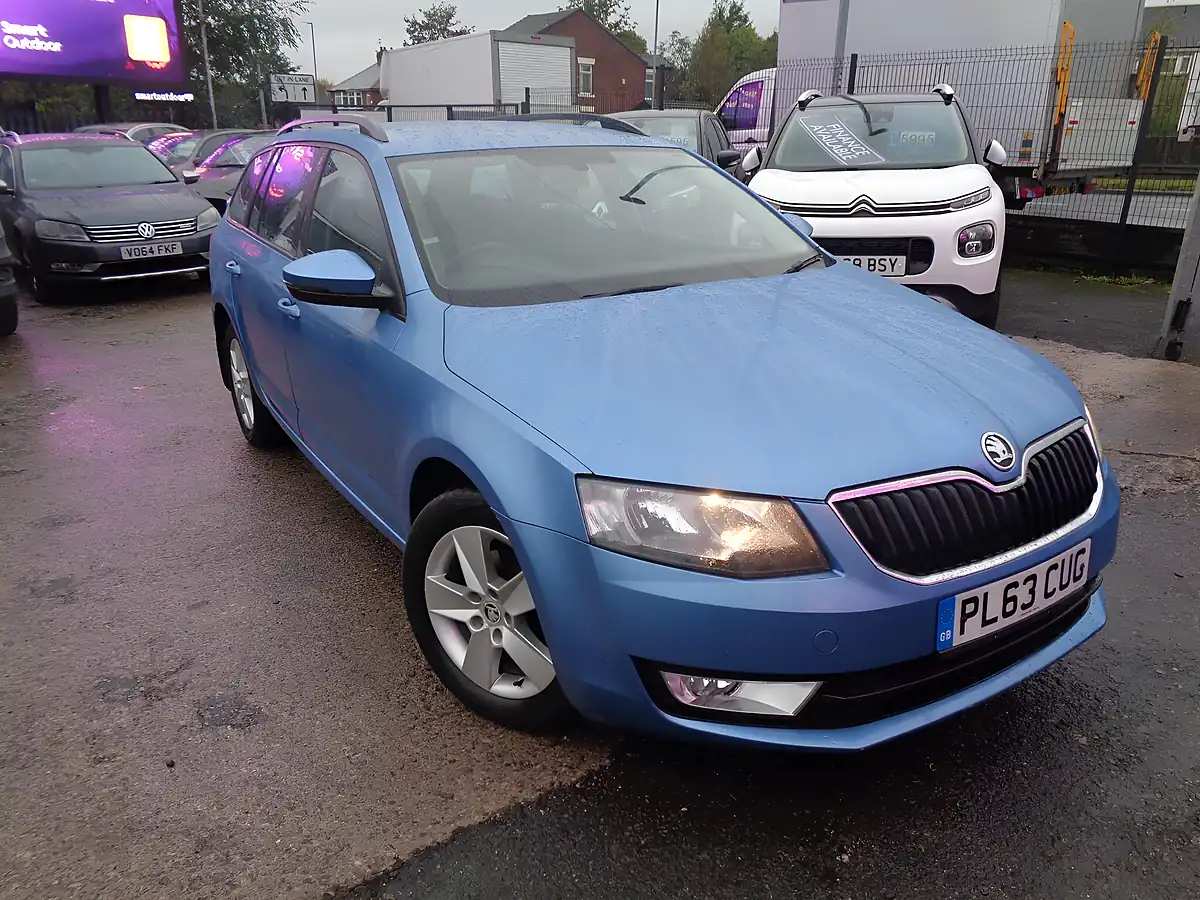 Used 2014 Skoda Octavia Se Blue - Interior and Exterior details 2