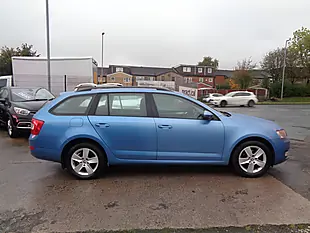 Used 2014 Skoda Octavia Se Blue - Interior and Exterior details 3