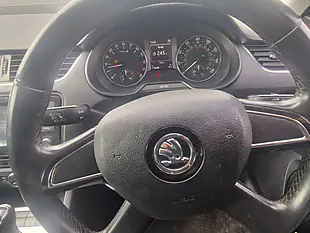 Used 2014 Skoda Octavia Se - Interior and Exterior details 14