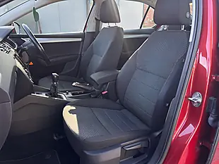 Used 2014 Skoda Octavia Se Red - Interior and Exterior details 11