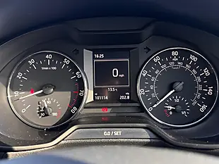 Used 2014 Skoda Octavia Se Red - Interior and Exterior details 18