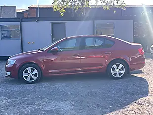 Used 2014 Skoda Octavia Se Red - Interior and Exterior details 4