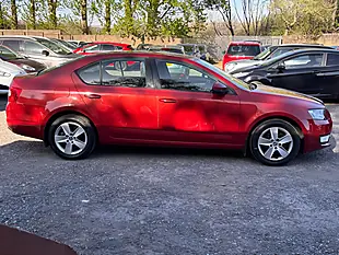 Used 2014 Skoda Octavia Se Red - Interior and Exterior details 8