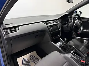Used 2014 Skoda Octavia VRS Blue - Interior and Exterior details 11