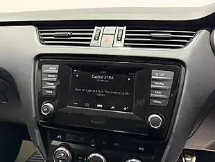 Used 2014 Skoda Octavia VRS Blue - Interior and Exterior details 14