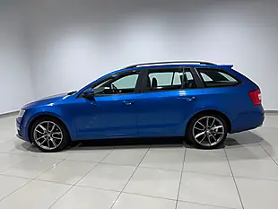 Used 2014 Skoda Octavia VRS Blue - Interior and Exterior details 5