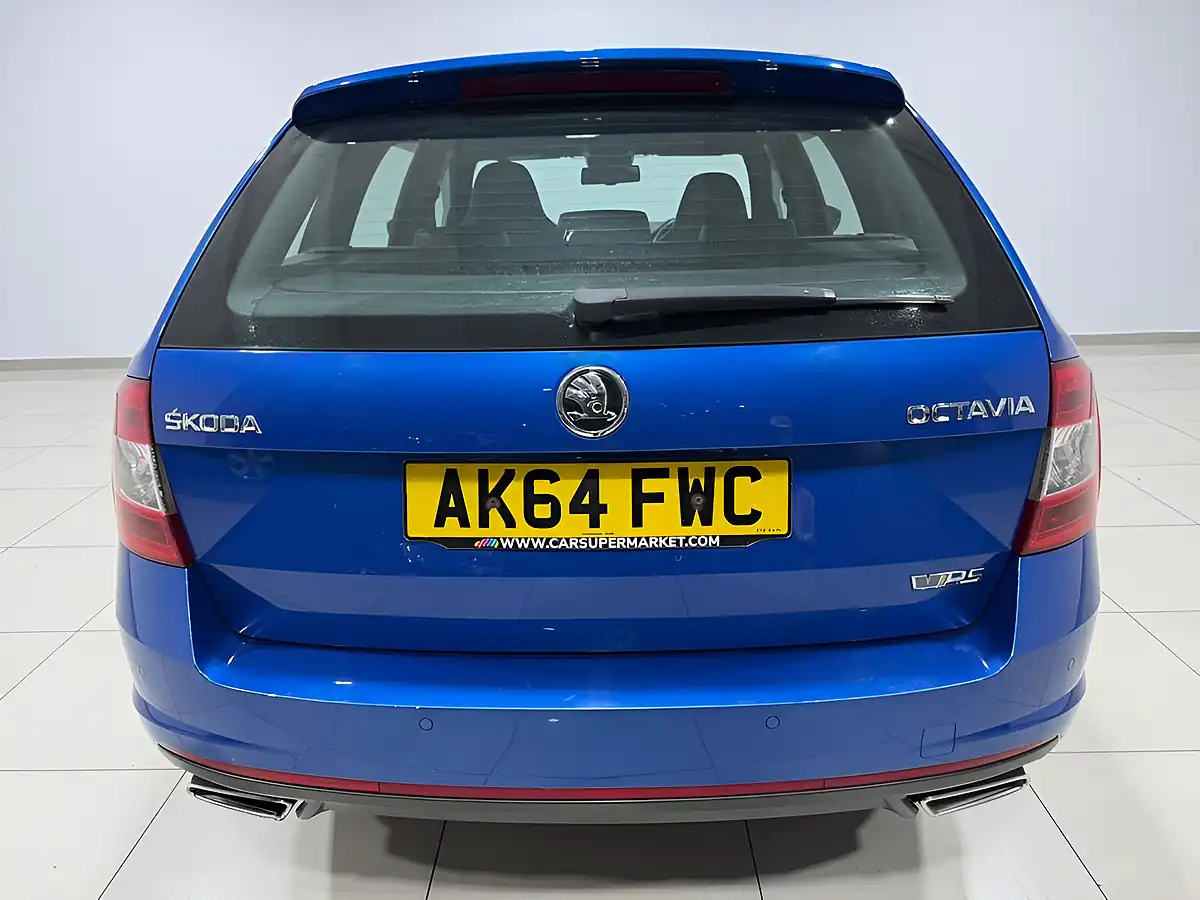 Used 2014 Skoda Octavia VRS Blue - Interior and Exterior details 8