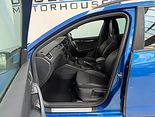 Used 2014 Skoda Octavia VRS Race Blue - Interior and Exterior details 9