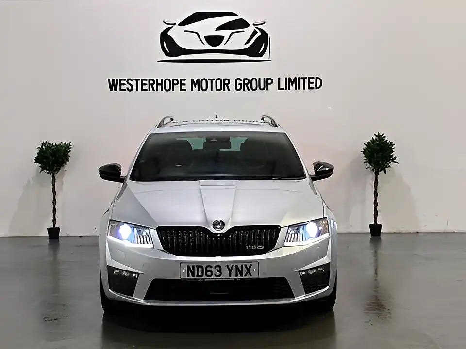 Used 2014 Skoda Octavia VRS Silver - Interior and Exterior details 10