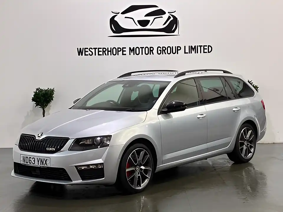 Used 2014 Skoda Octavia VRS Silver - Interior and Exterior details 13