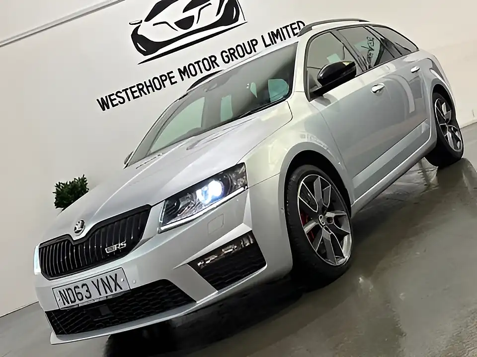 Used 2014 Skoda Octavia VRS Silver - Interior and Exterior details 14
