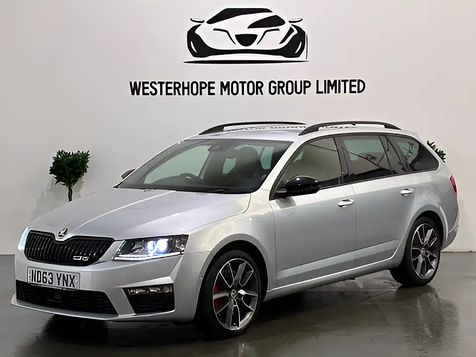 Used 2014 Skoda Octavia VRS Silver - Interior and Exterior details 15