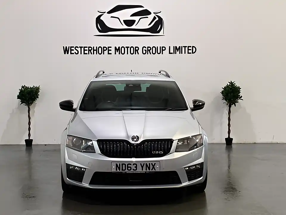 Used 2014 Skoda Octavia VRS Silver - Interior and Exterior details 7