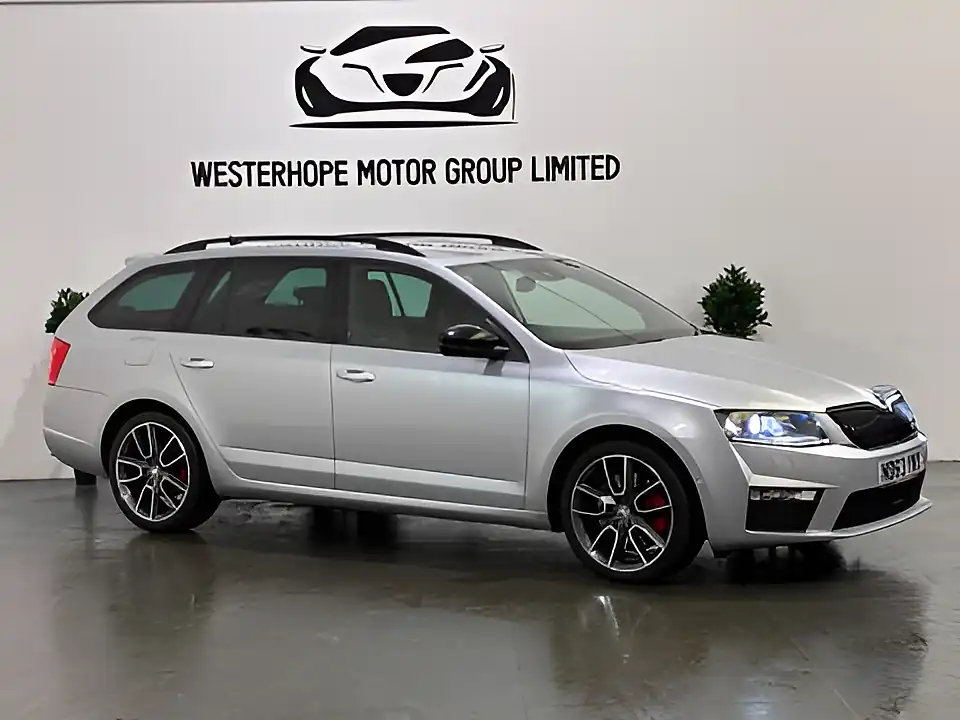 Used 2014 Skoda Octavia VRS Silver - Interior and Exterior details 9