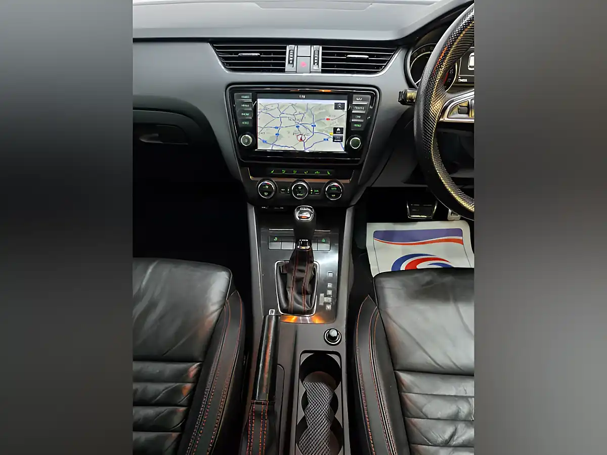 Used 2014 Skoda Octavia VRS White - Interior and Exterior details 14