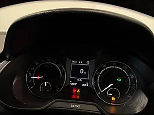 Used 2014 Skoda Octavia VRS White - Interior and Exterior details 15