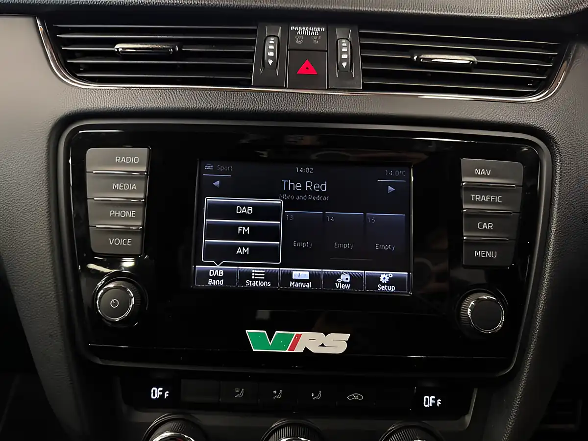 Used 2014 Skoda Octavia VRS White - Interior and Exterior details 16