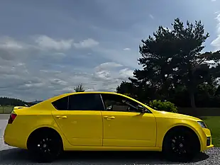 Used 2014 Skoda Octavia VRS Yellow - Interior and Exterior details 4