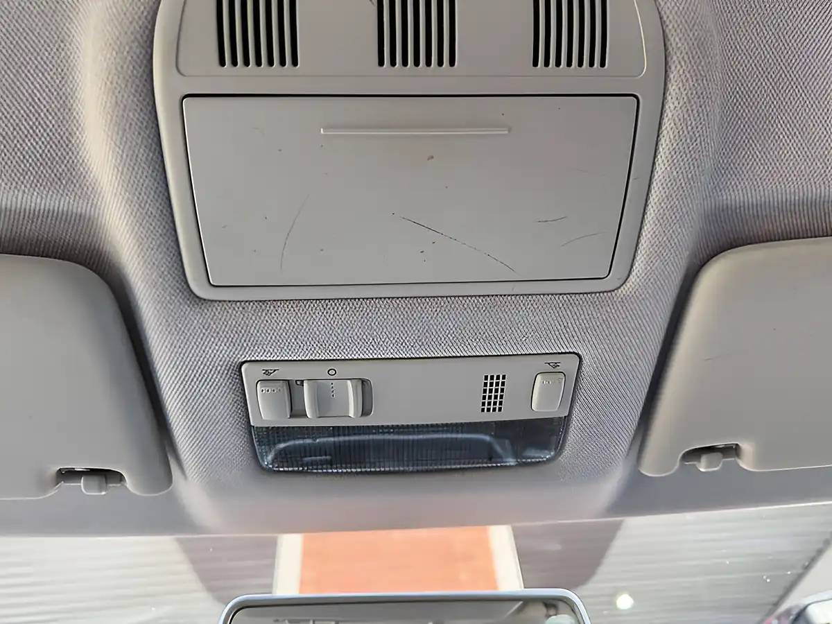 Used 2014 Skoda Rapid Spaceback Se Metal Grey - Interior and Exterior details 18