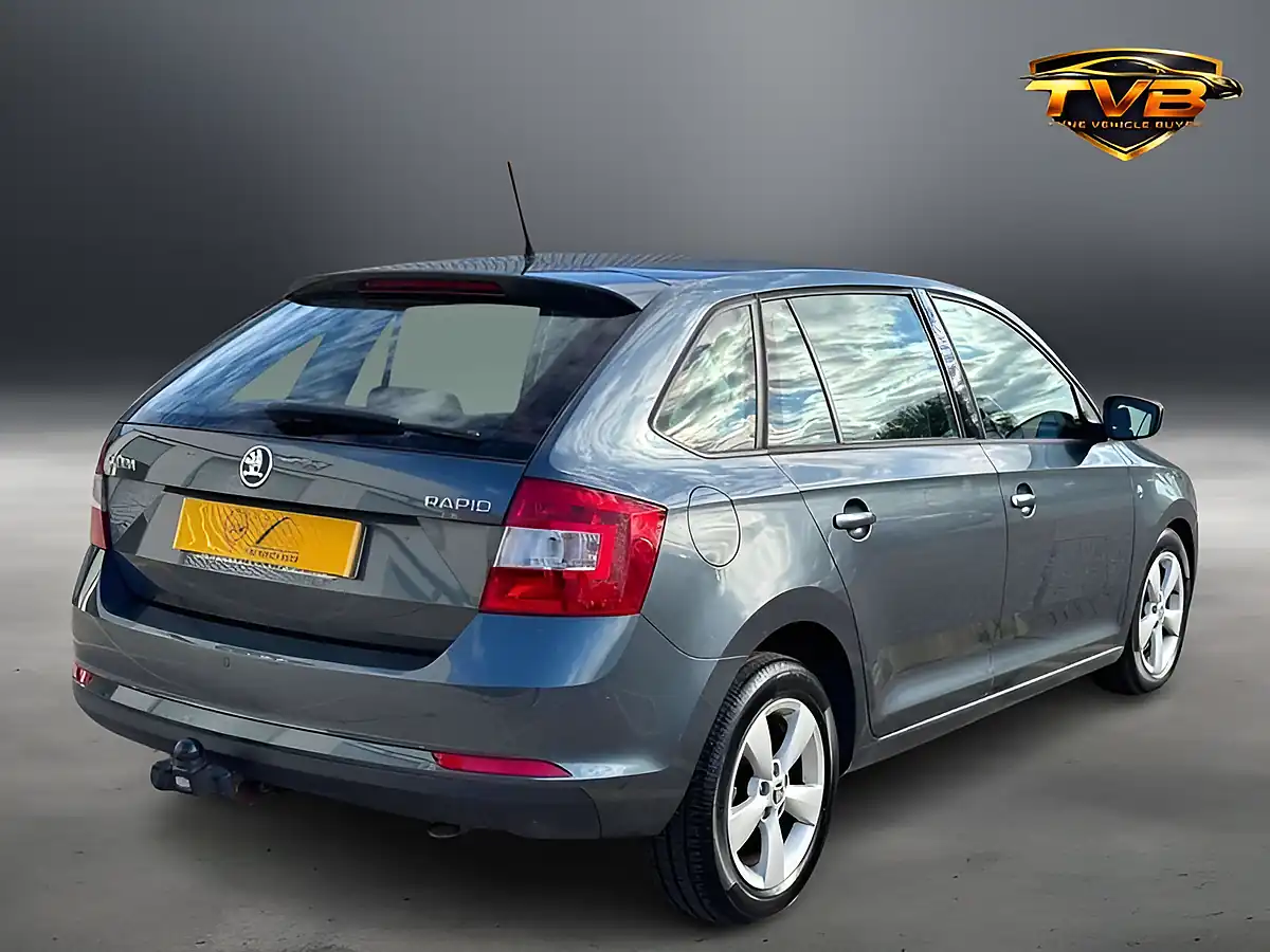 Used 2014 Skoda Rapid Spaceback Se Metal Grey - Interior and Exterior details 3