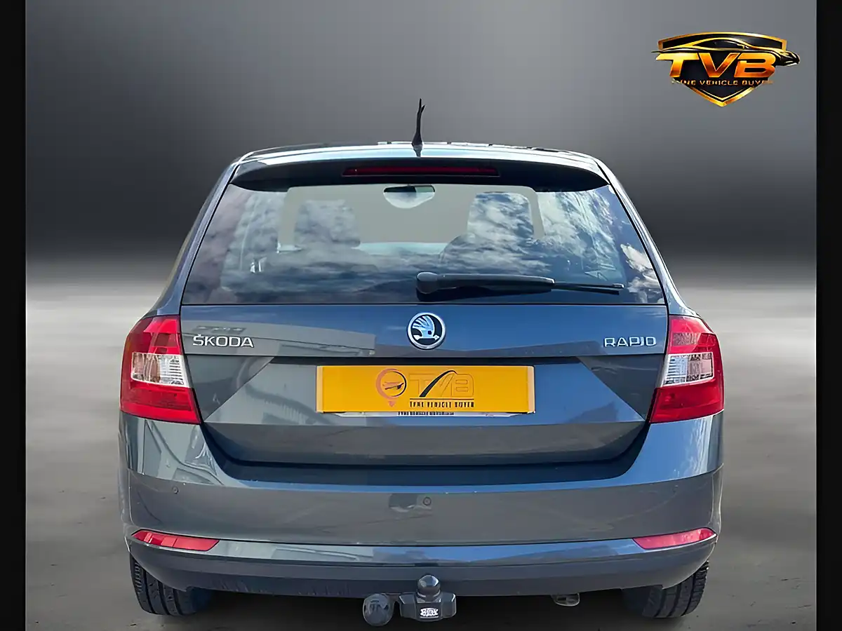 Used 2014 Skoda Rapid Spaceback Se Metal Grey - Interior and Exterior details 4