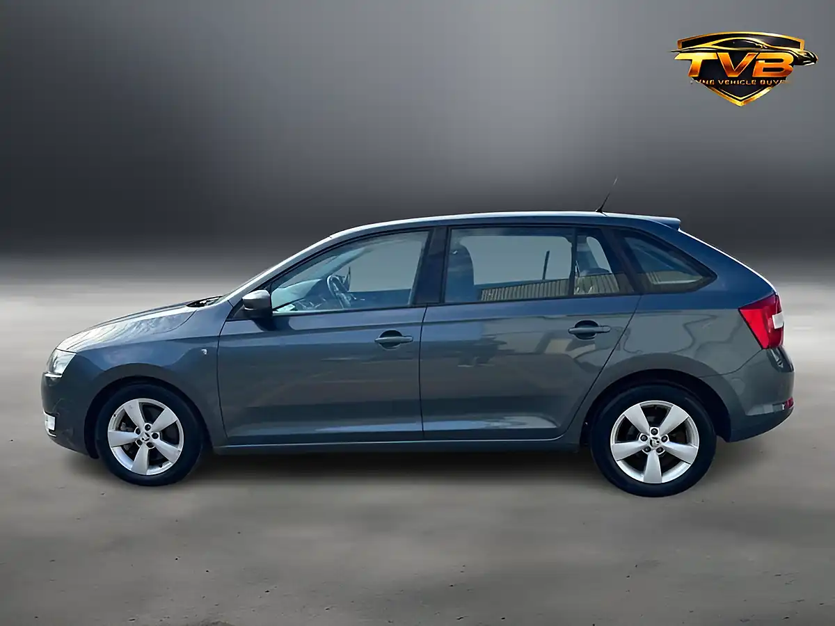 Used 2014 Skoda Rapid Spaceback Se Metal Grey - Interior and Exterior details 7