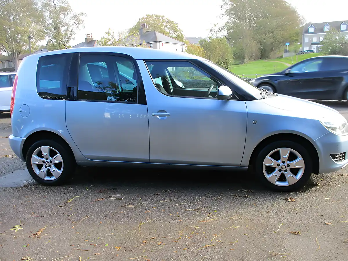 Used 2014 Skoda Roomster Se Action Blue - Interior and Exterior details 4