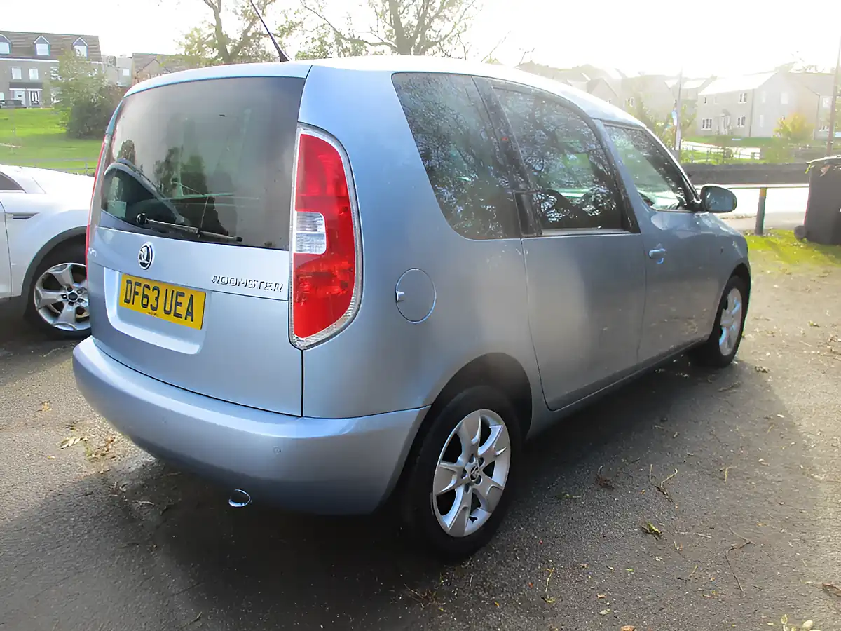 Used 2014 Skoda Roomster Se Action Blue - Interior and Exterior details 5