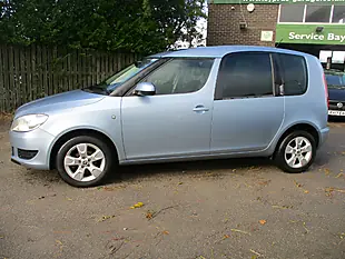 Used 2014 Skoda Roomster Se Action Blue - Interior and Exterior details 8