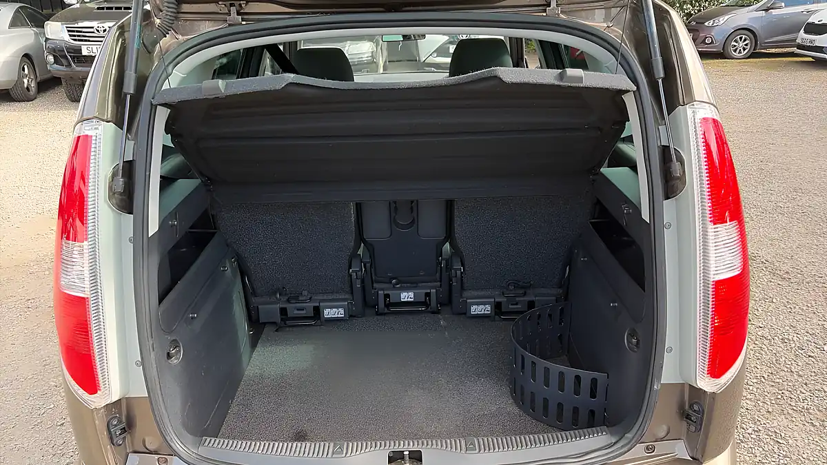 Used 2014 Skoda Roomster Se Brown - Interior and Exterior details 15