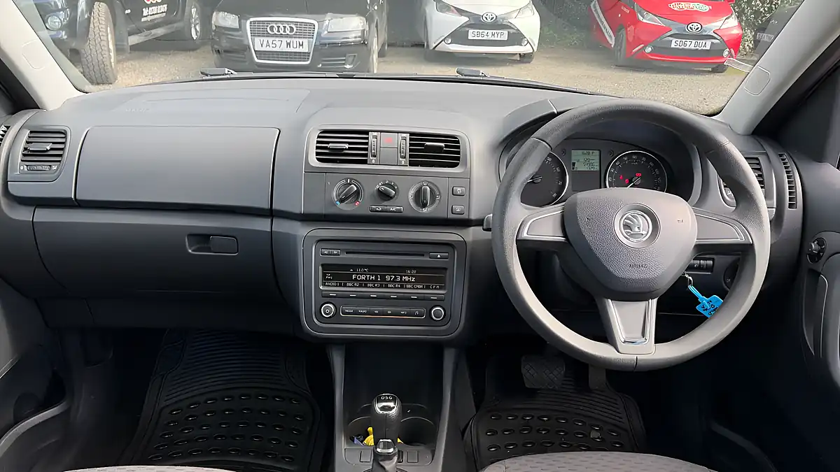 Used 2014 Skoda Roomster Se Brown - Interior and Exterior details 7