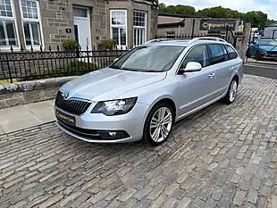 Used 2014 Skoda Superb Elegance Brilliant Silver - Interior and Exterior details 3