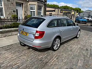 Used 2014 Skoda Superb Elegance Brilliant Silver - Interior and Exterior details 8