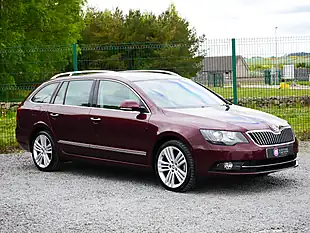 Used 2014 Skoda Superb Elegance Red - Interior and Exterior details 2