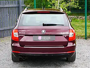 Used 2014 Skoda Superb Elegance Red - Interior and Exterior details 8