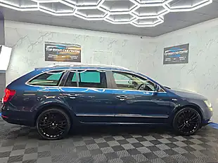 Used 2014 Skoda Superb Laurin & Klement Blue - Interior and Exterior details 9