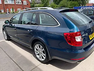 Used 2014 Skoda Superb Se Blue - Interior and Exterior details 15