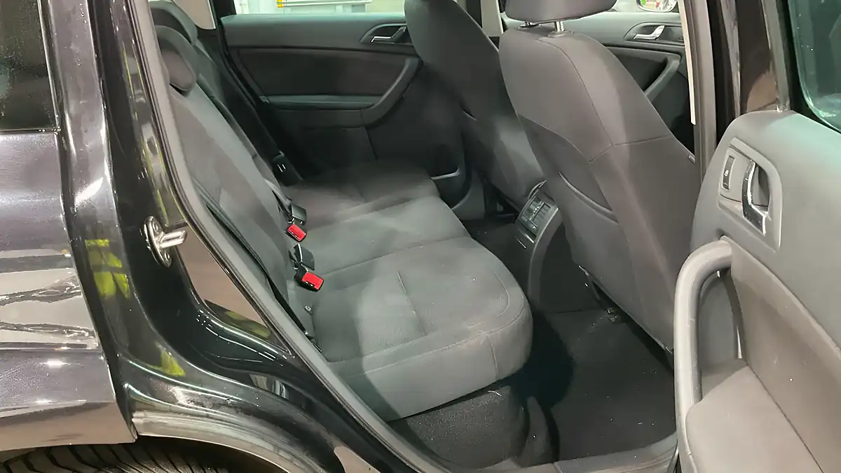 Used 2014 Skoda Yeti Black Edition Black - Interior and Exterior details 9