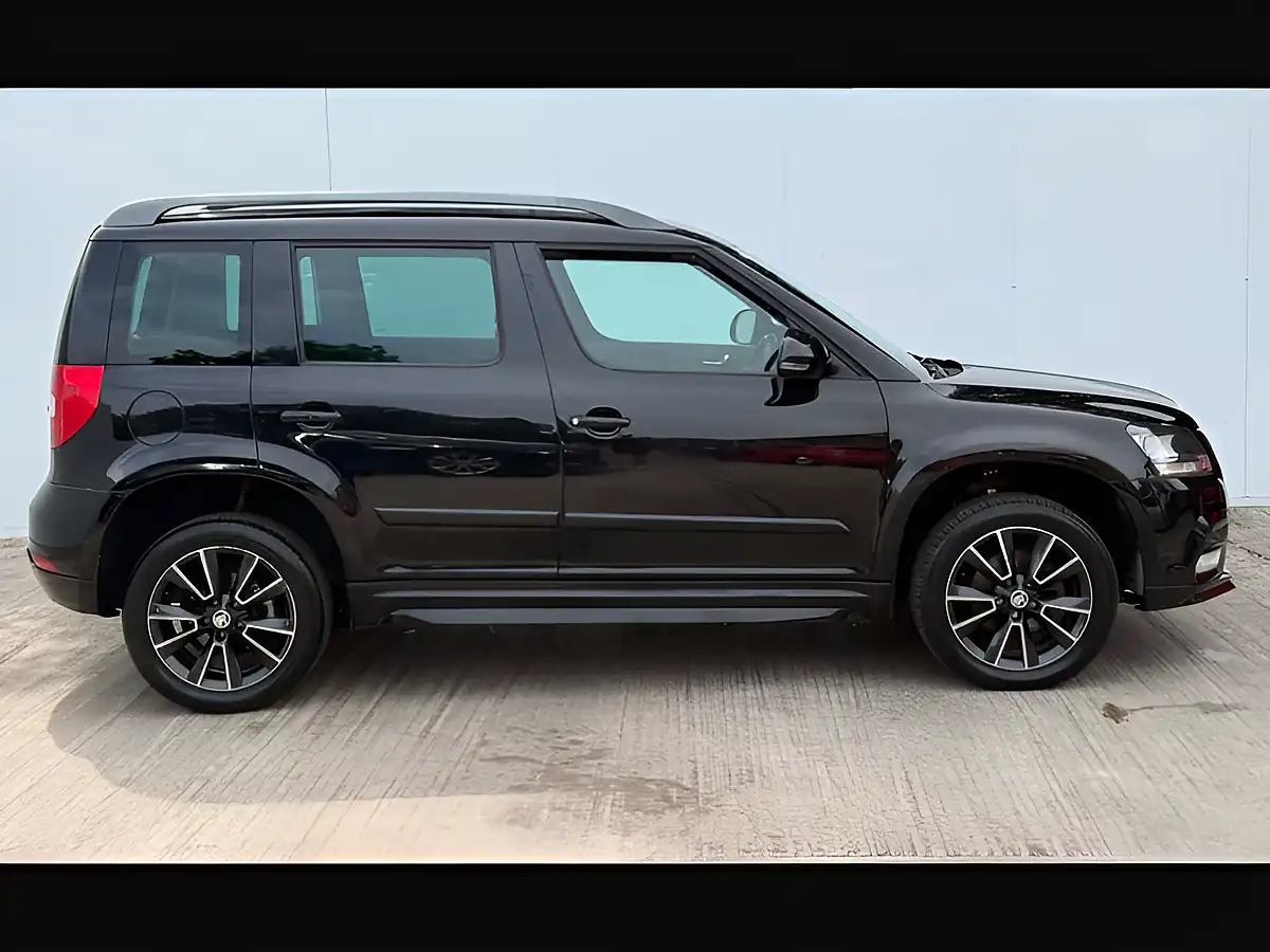 Used 2014 Skoda Yeti Black Edition Black Magic - Interior and Exterior details 2