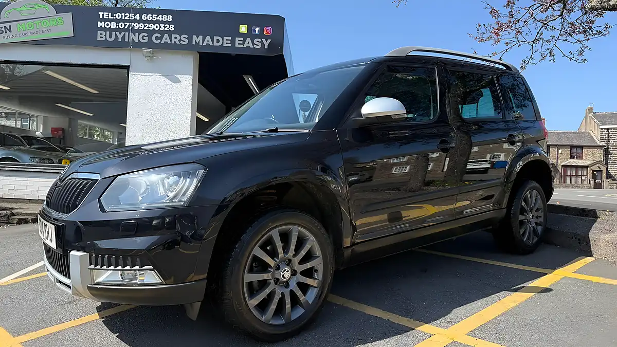 Used 2014 Skoda Yeti Elegance Outdoor Black - Interior and Exterior details 10