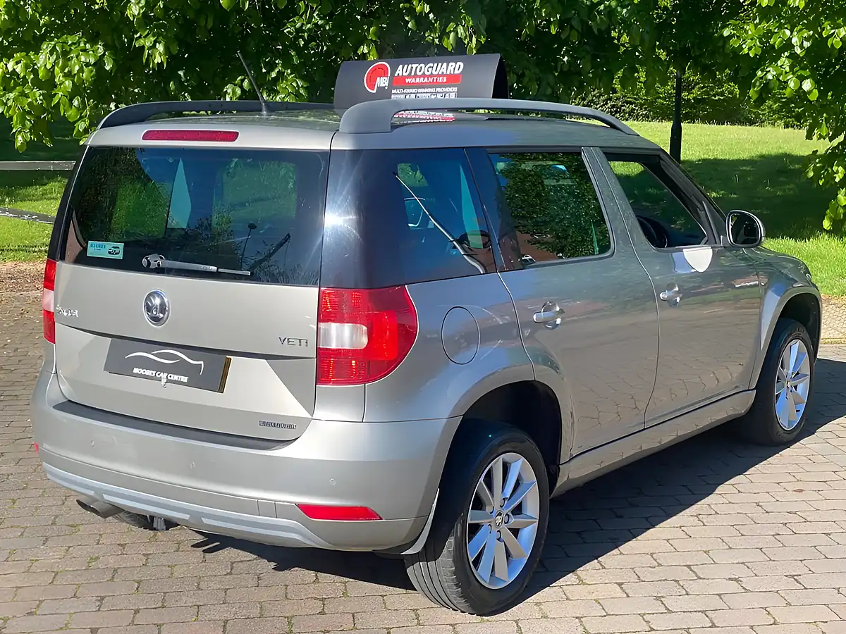 Used 2014 Skoda Yeti Greenline Ii Se Beige - Interior and Exterior details 6