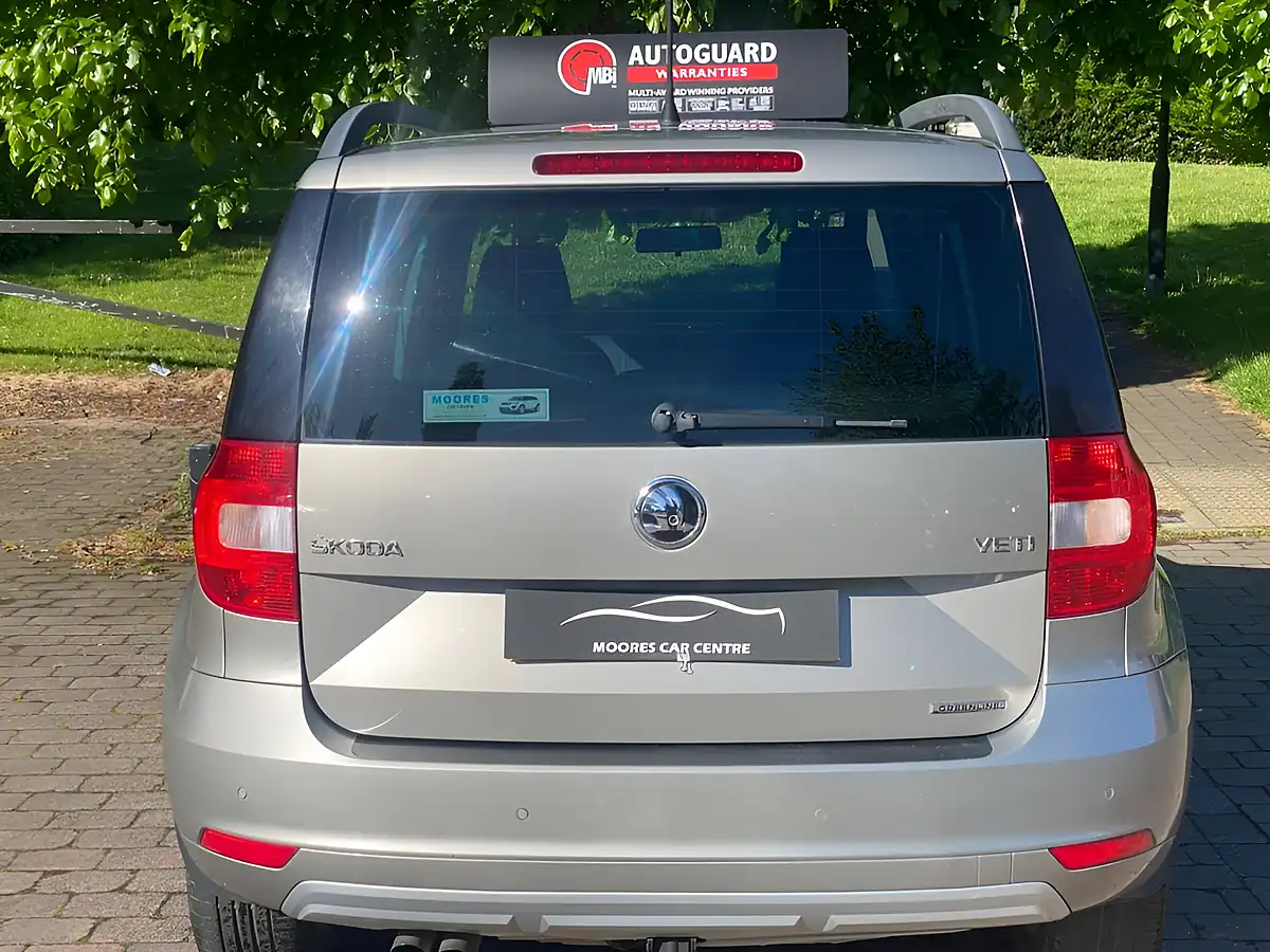 Used 2014 Skoda Yeti Greenline Ii Se Beige - Interior and Exterior details 8