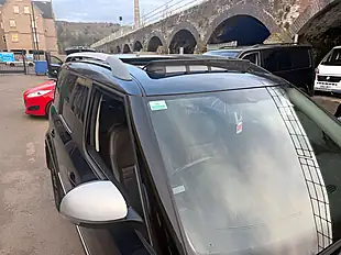 Used 2014 Skoda Yeti Laurin & Klement Outdoor Blue - Interior and Exterior details 2