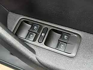 Used 2014 Skoda Yeti S Black - Interior and Exterior details 16
